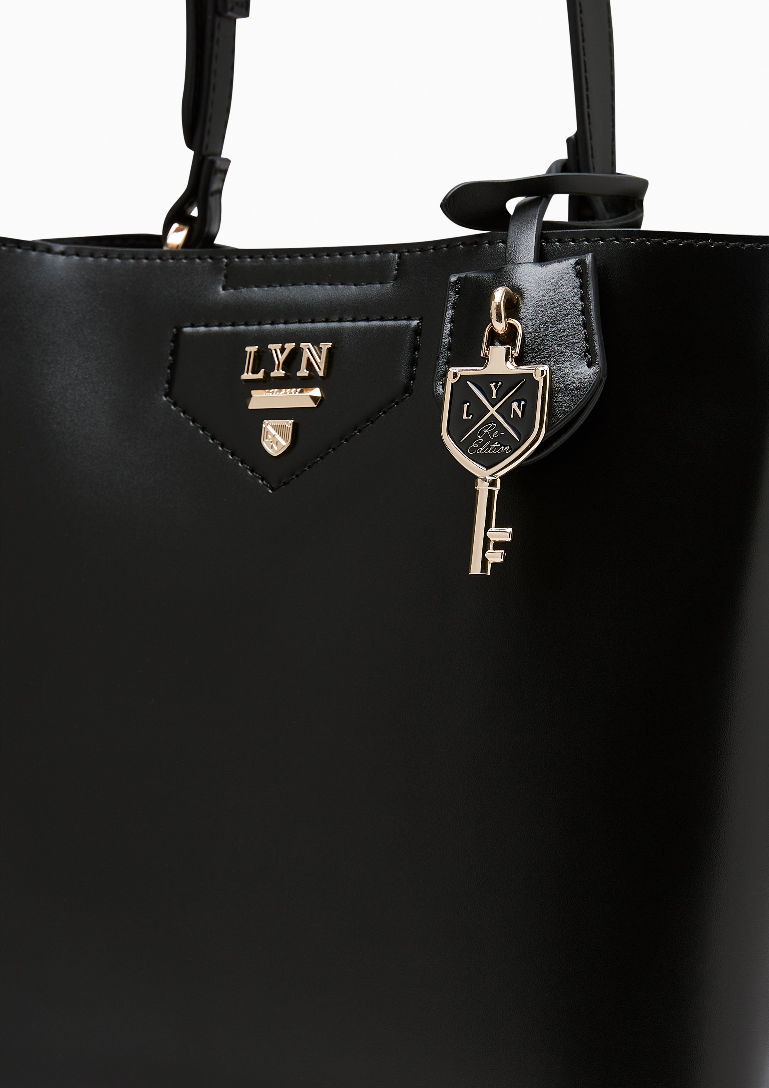 Astraea Bucket M Bucket Bag Black - Lyn TH