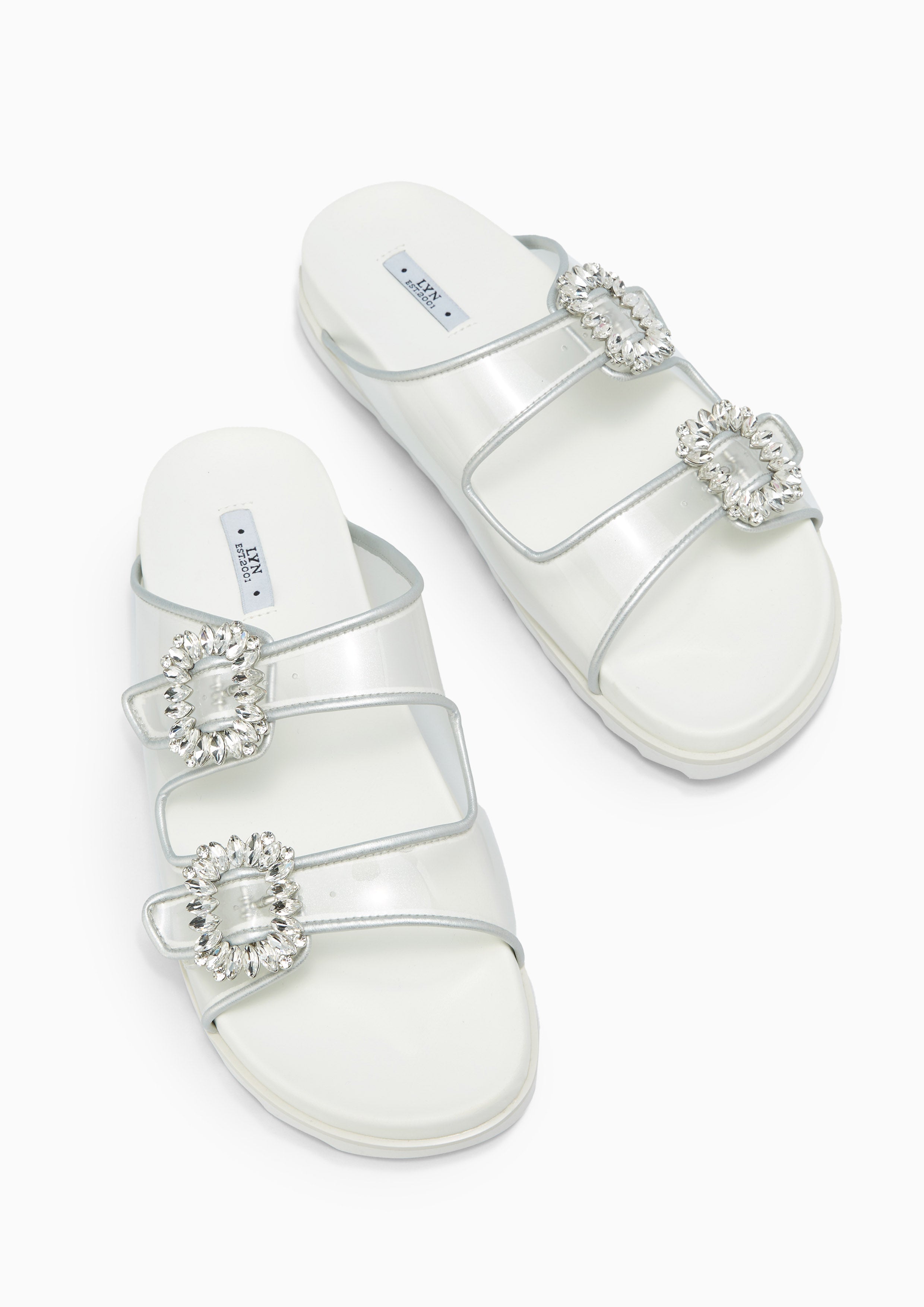 Veeni Flat Sandals Silver - Lyn TH