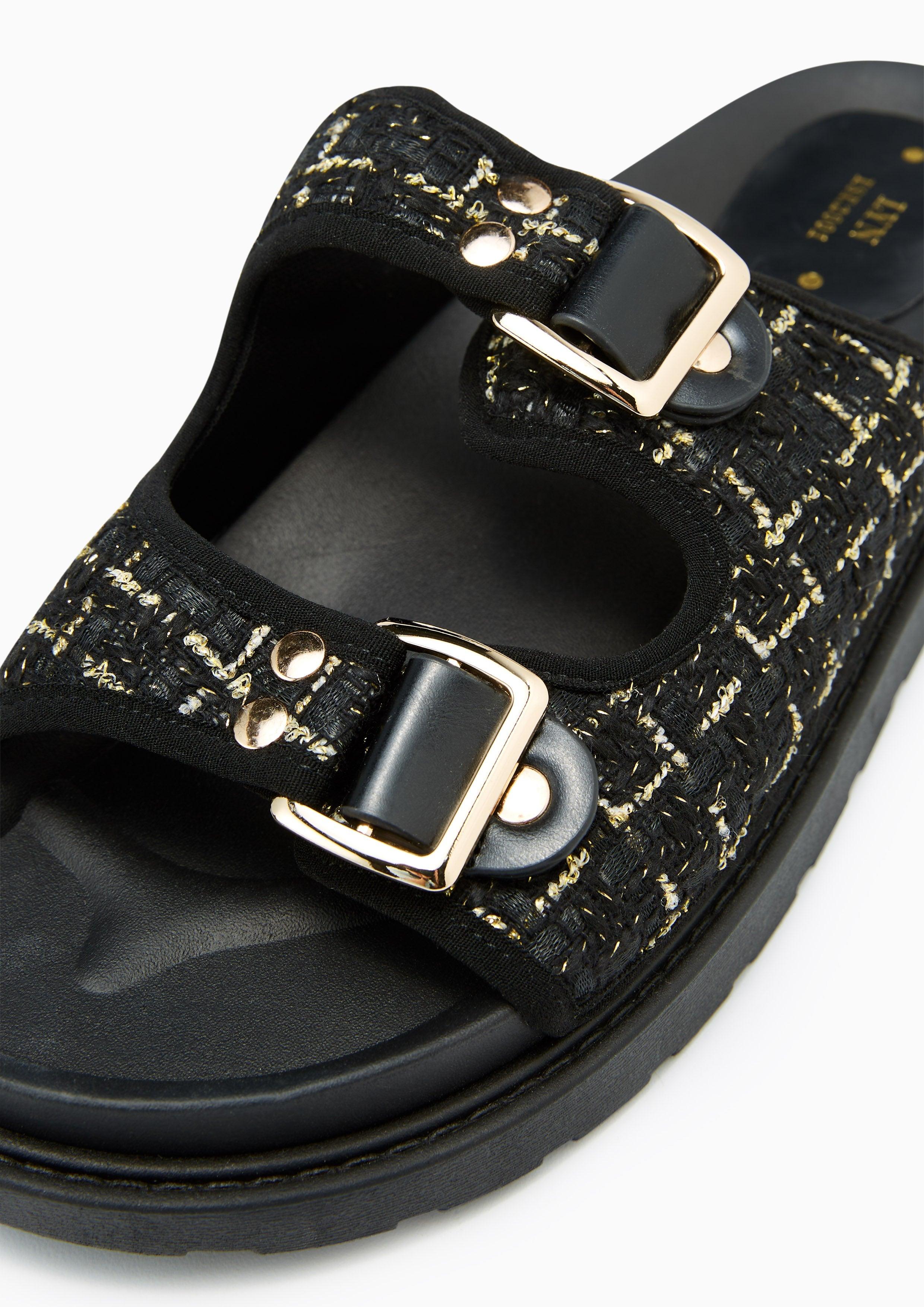 Berries Flat Sandals Black - Lyn TH