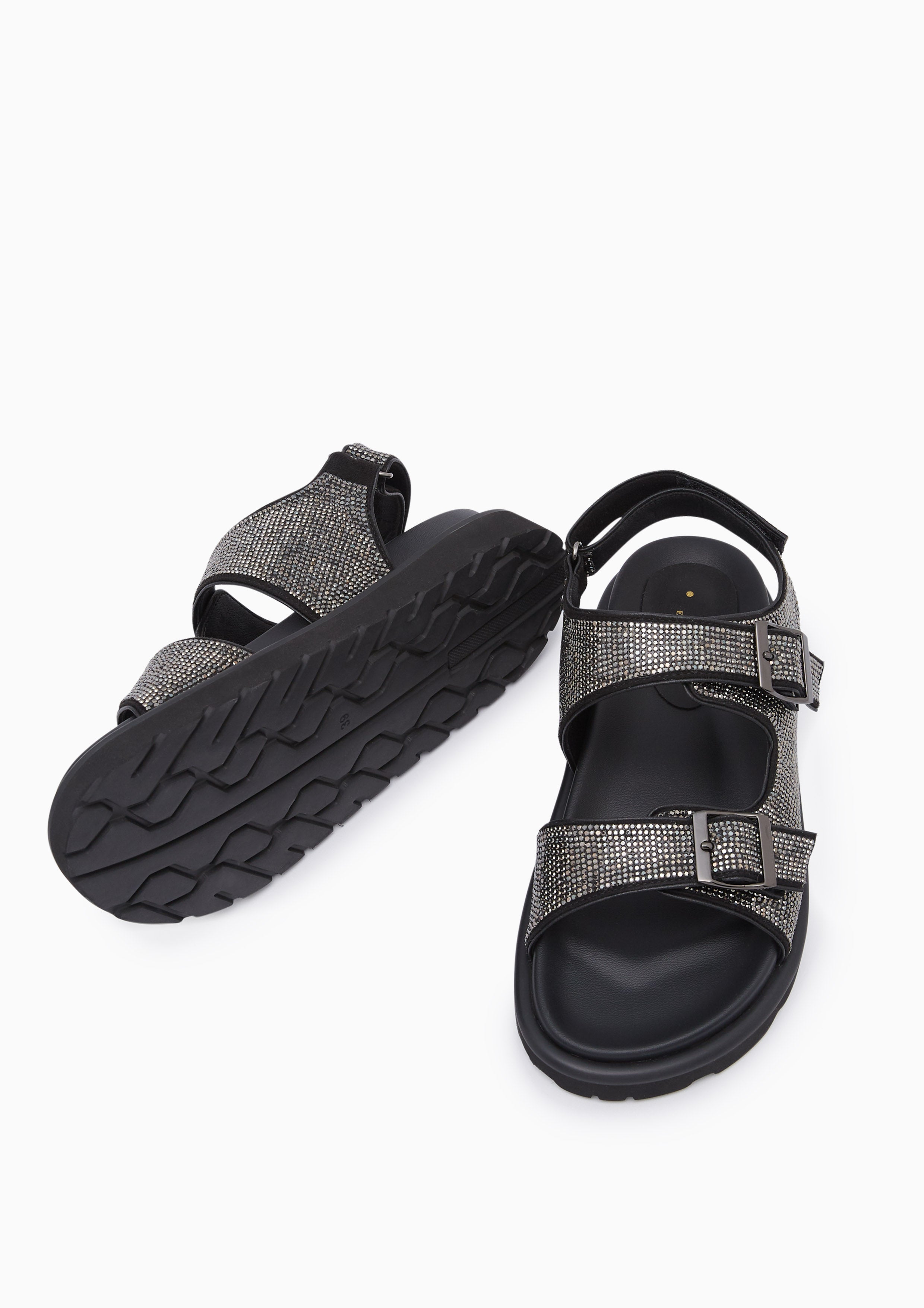 Brinky Flat Sandals Black - Lyn TH