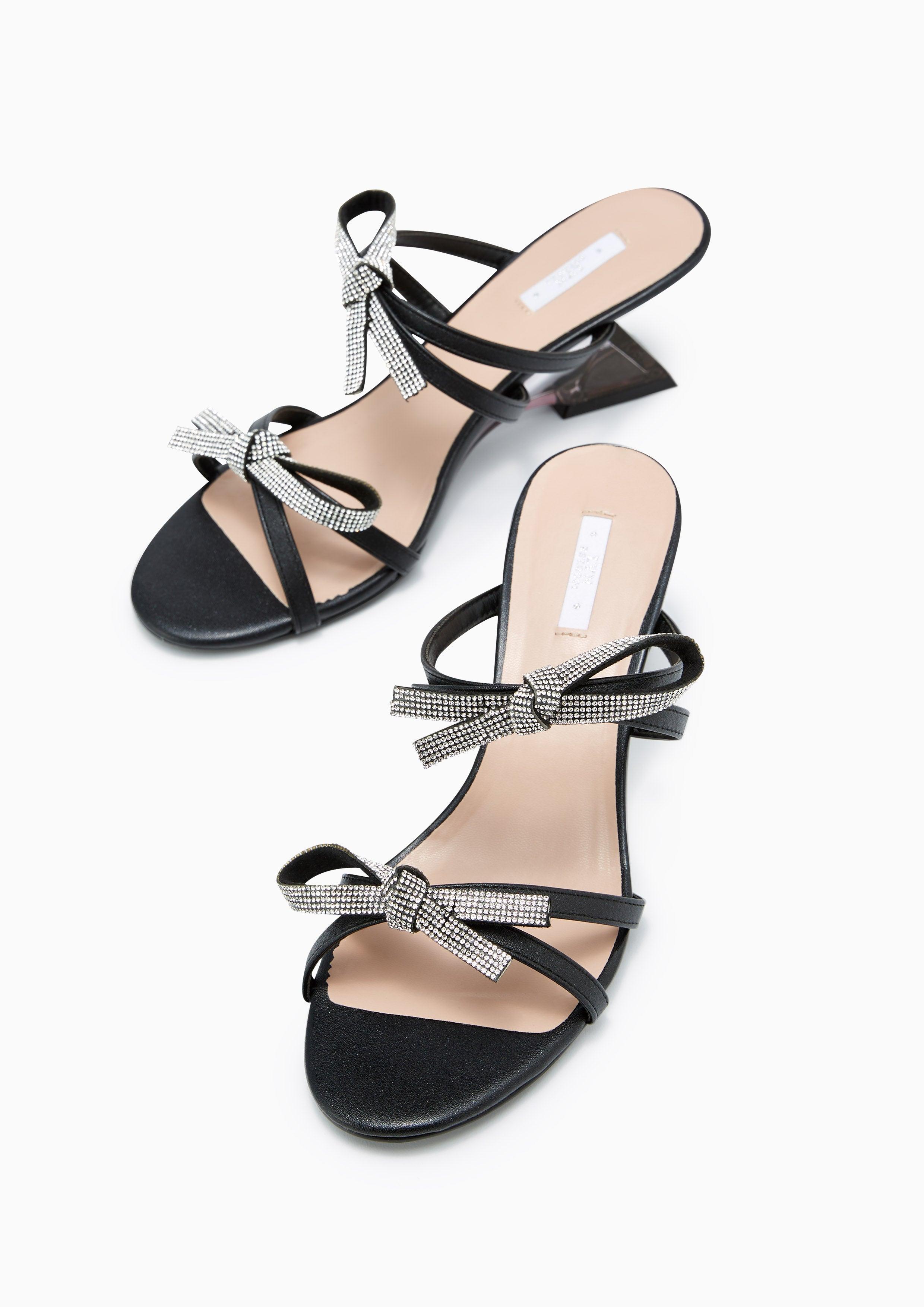 Gwen Low Heel Sandals Black - Lyn TH