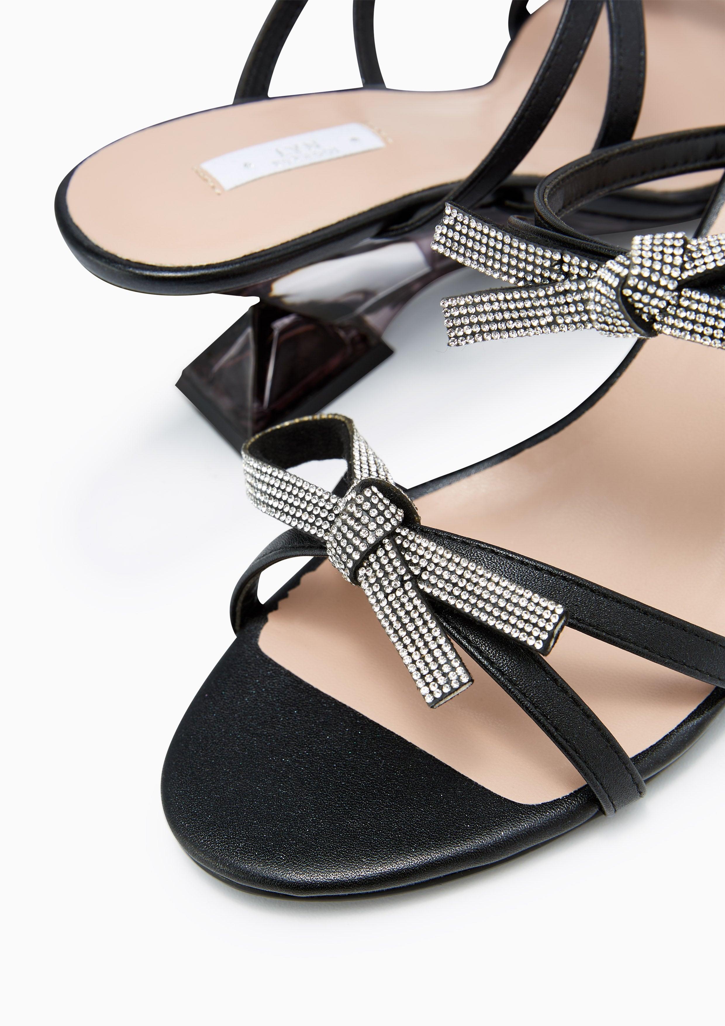 Gwen Low Heel Sandals Black - Lyn TH