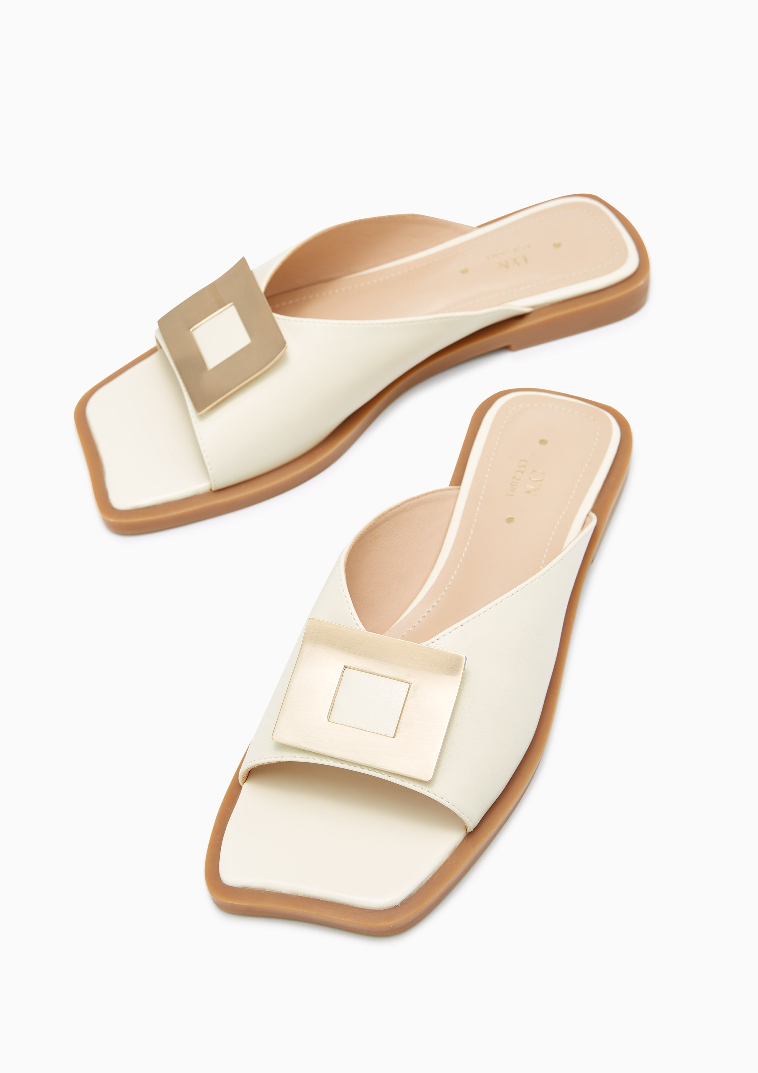 Blossoming Flat Sandals Ivory - Lyn TH