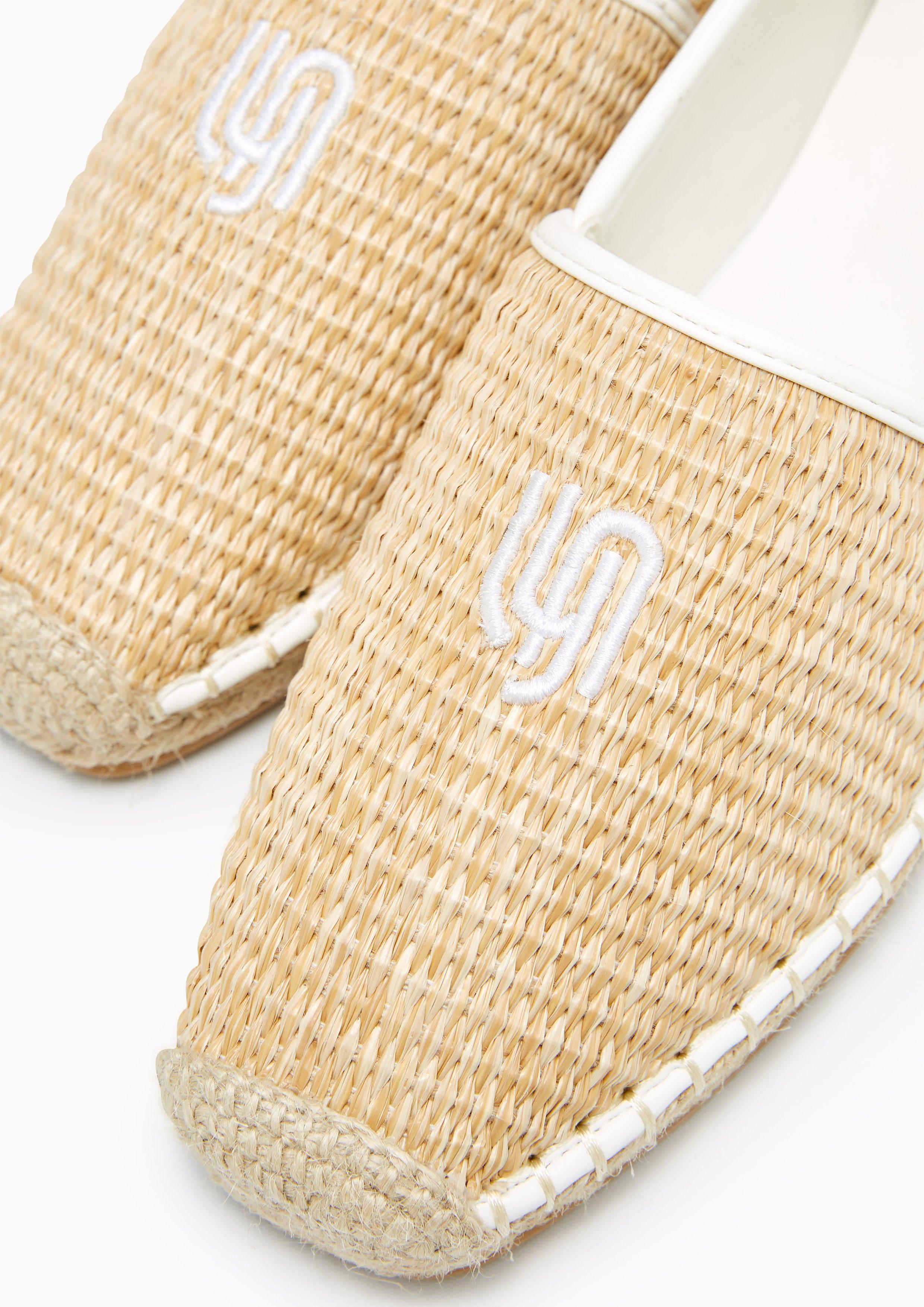 Balmy Infinite Espadrilles Beige - Lyn TH