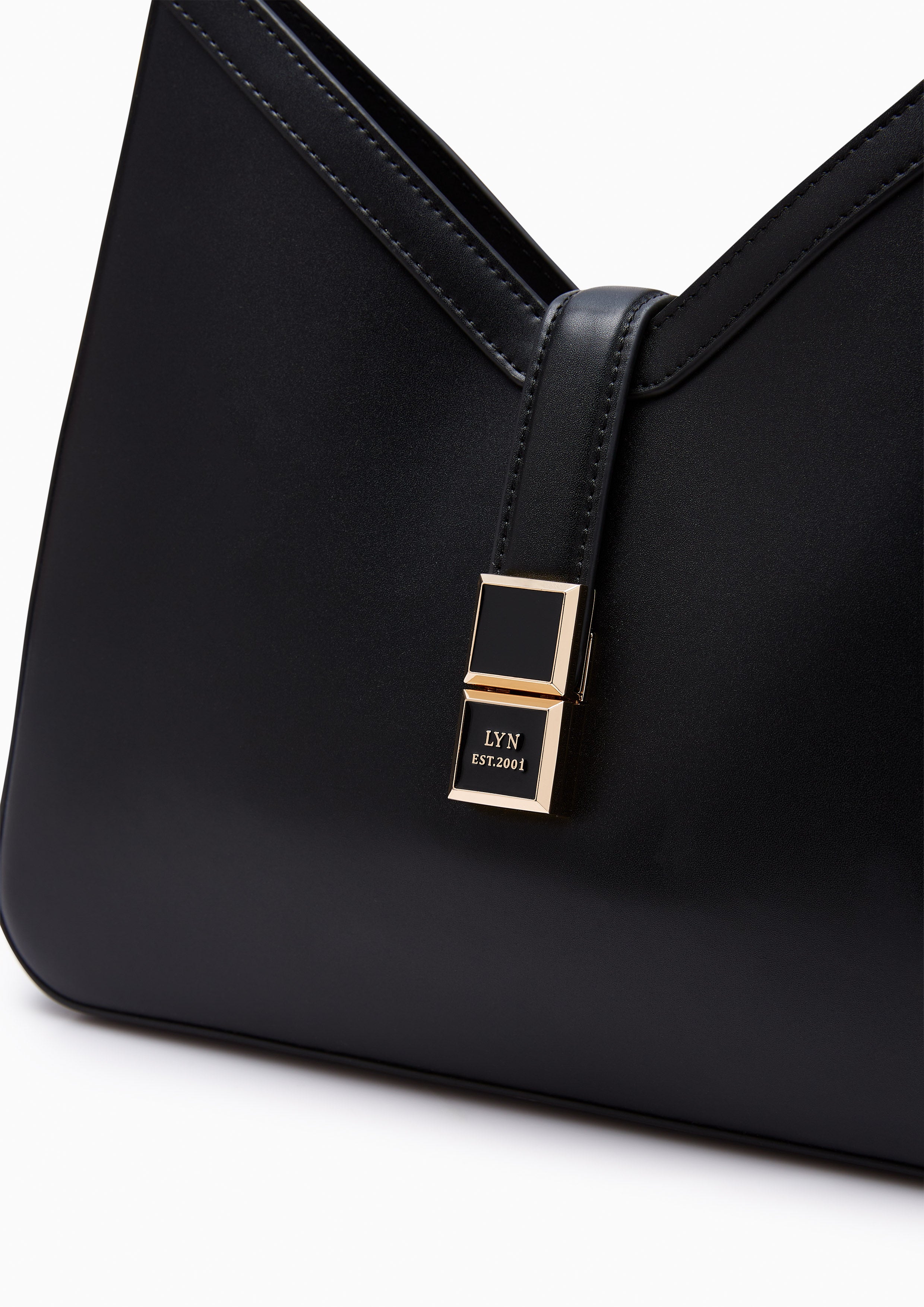 Dizzy L Shoulder Bag Black - Lyn TH