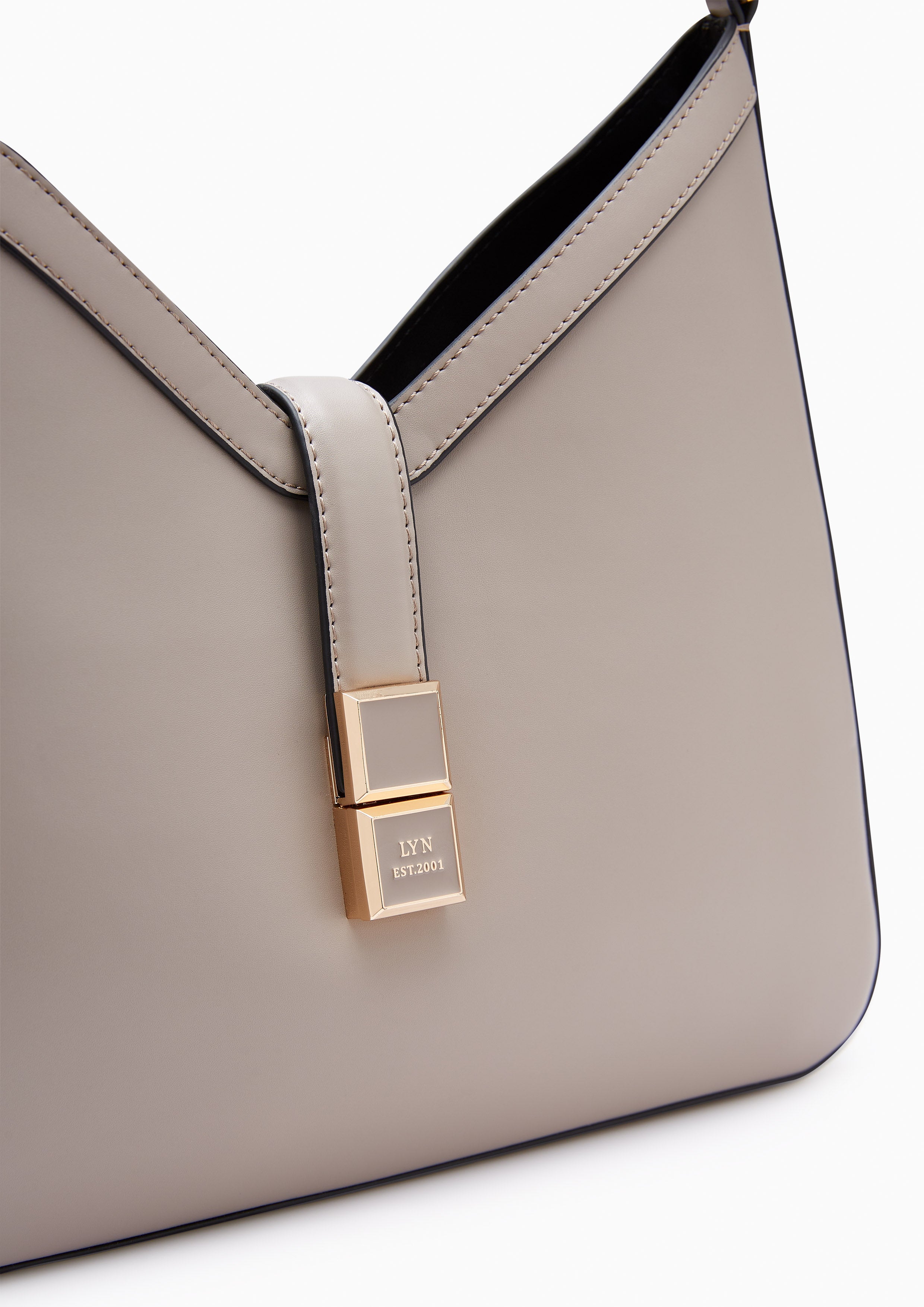 Dizzy L Shoulder Bag Taupe - Lyn TH