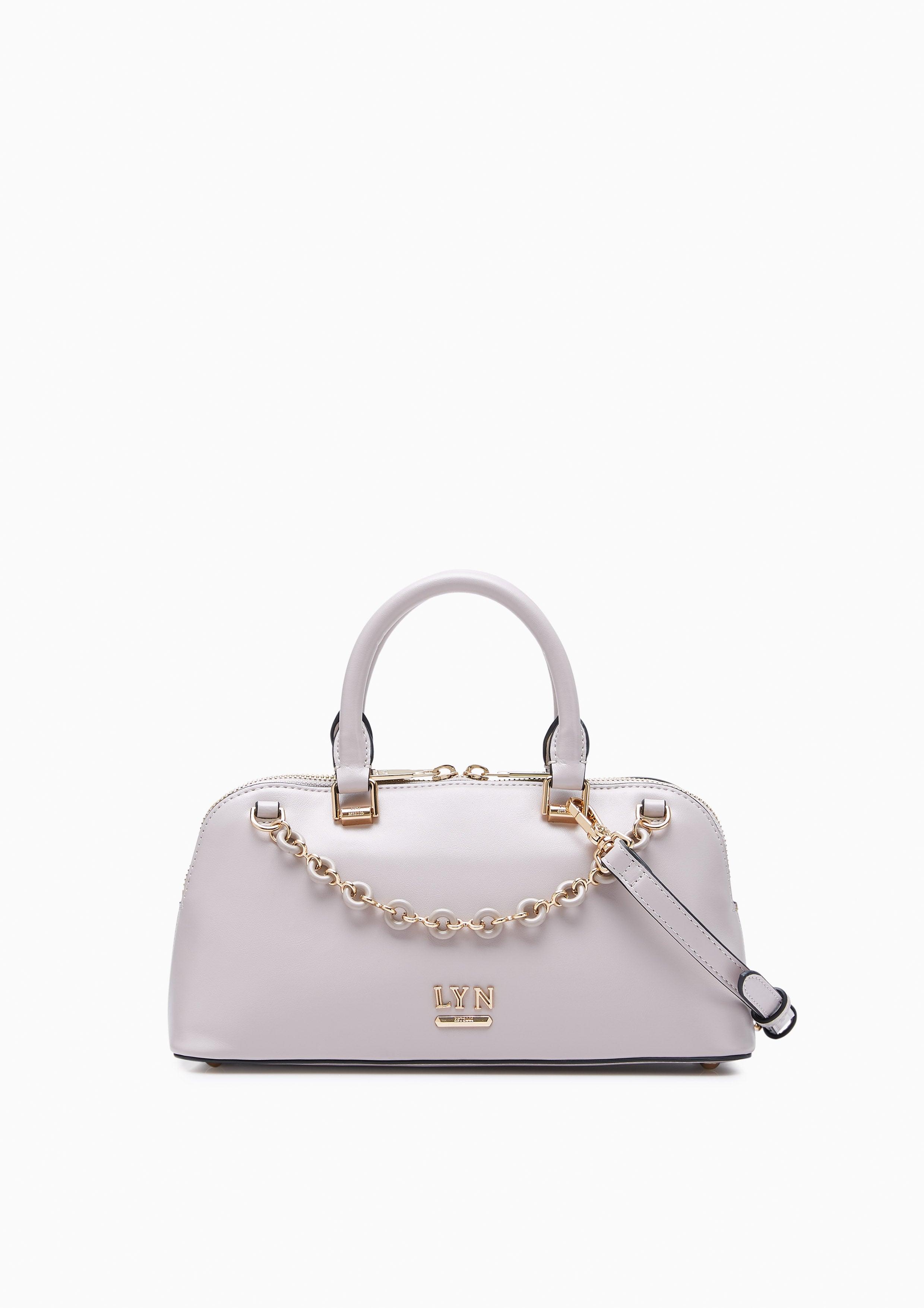 กระเป๋าถือ Conley Handbag M