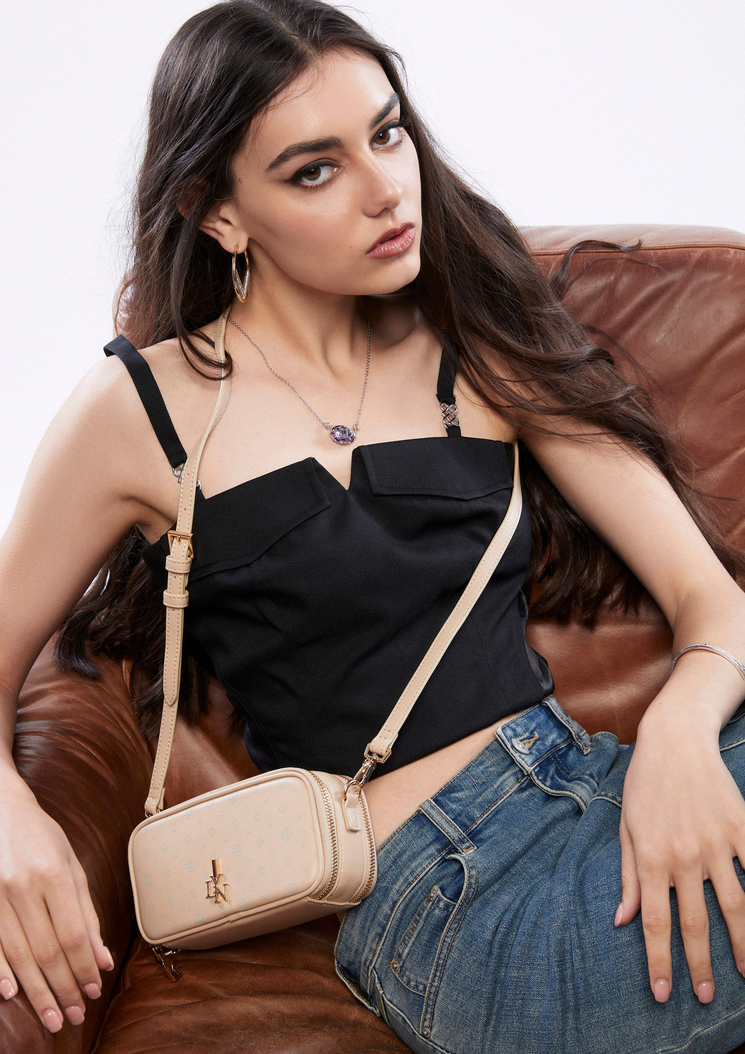 Plasty Crossbodybag Beige - Lyn TH