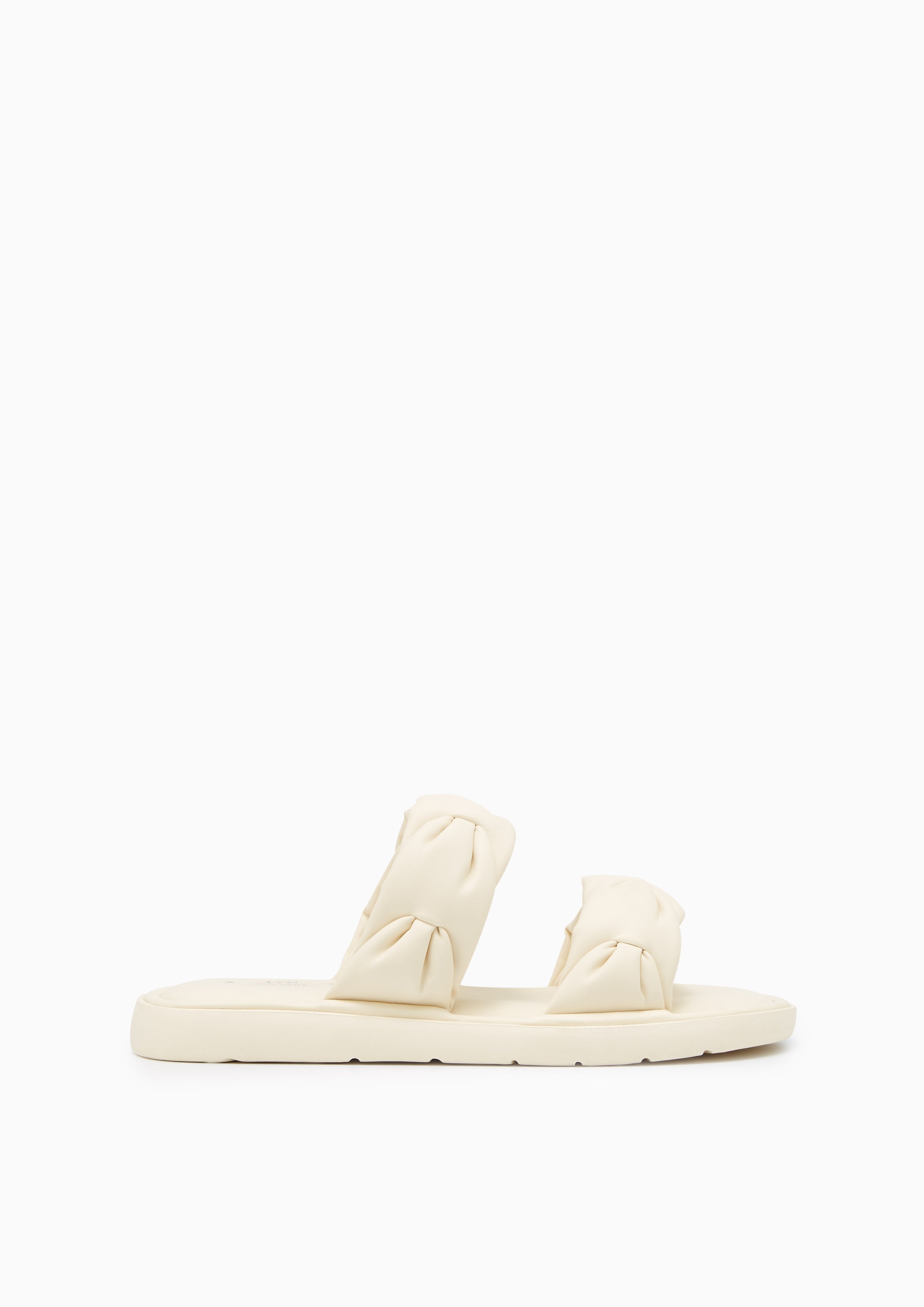 Biscotti Flat Sandals Ivory - Lyn TH