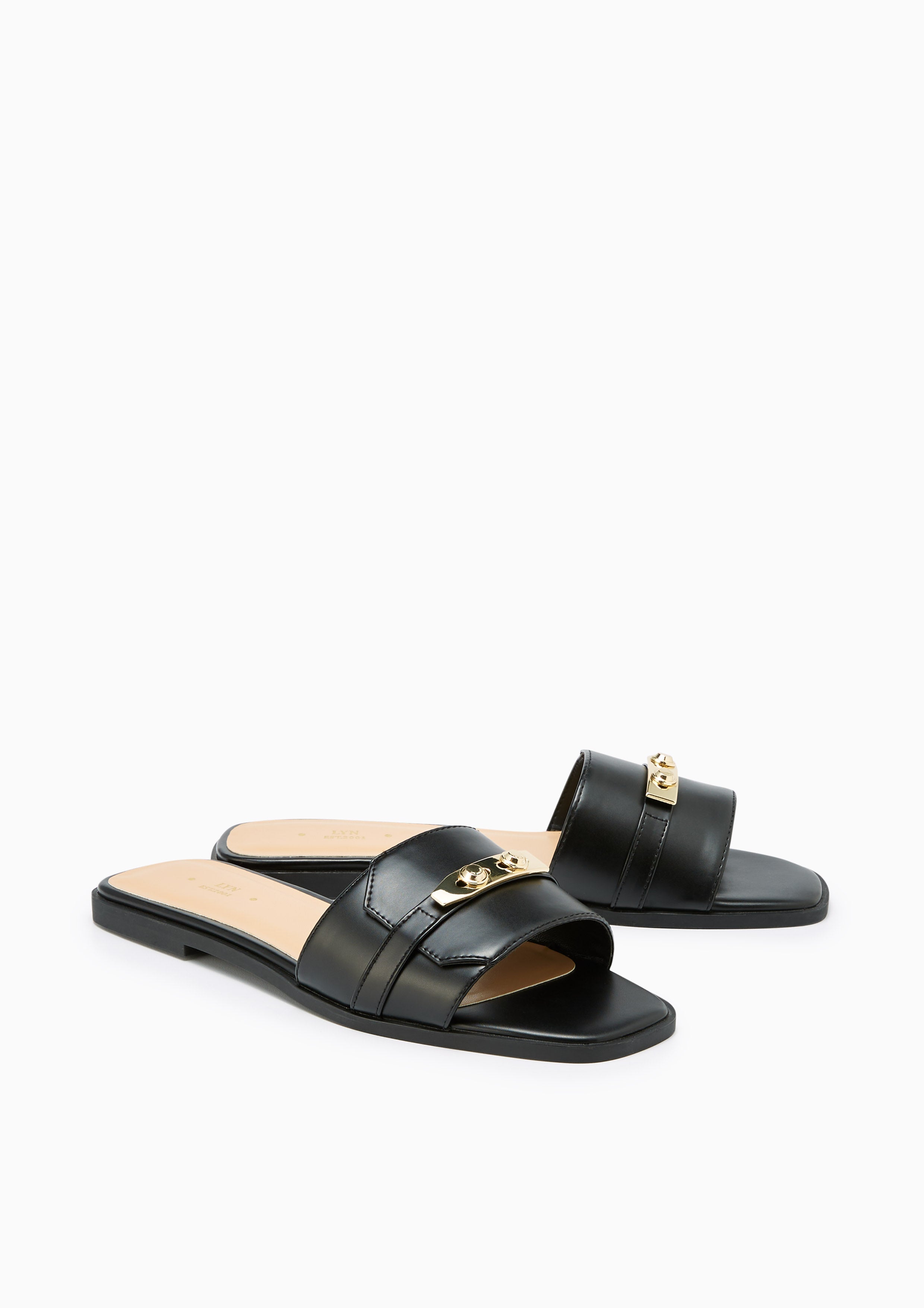 Master Flat Sandals Black - Lyn TH