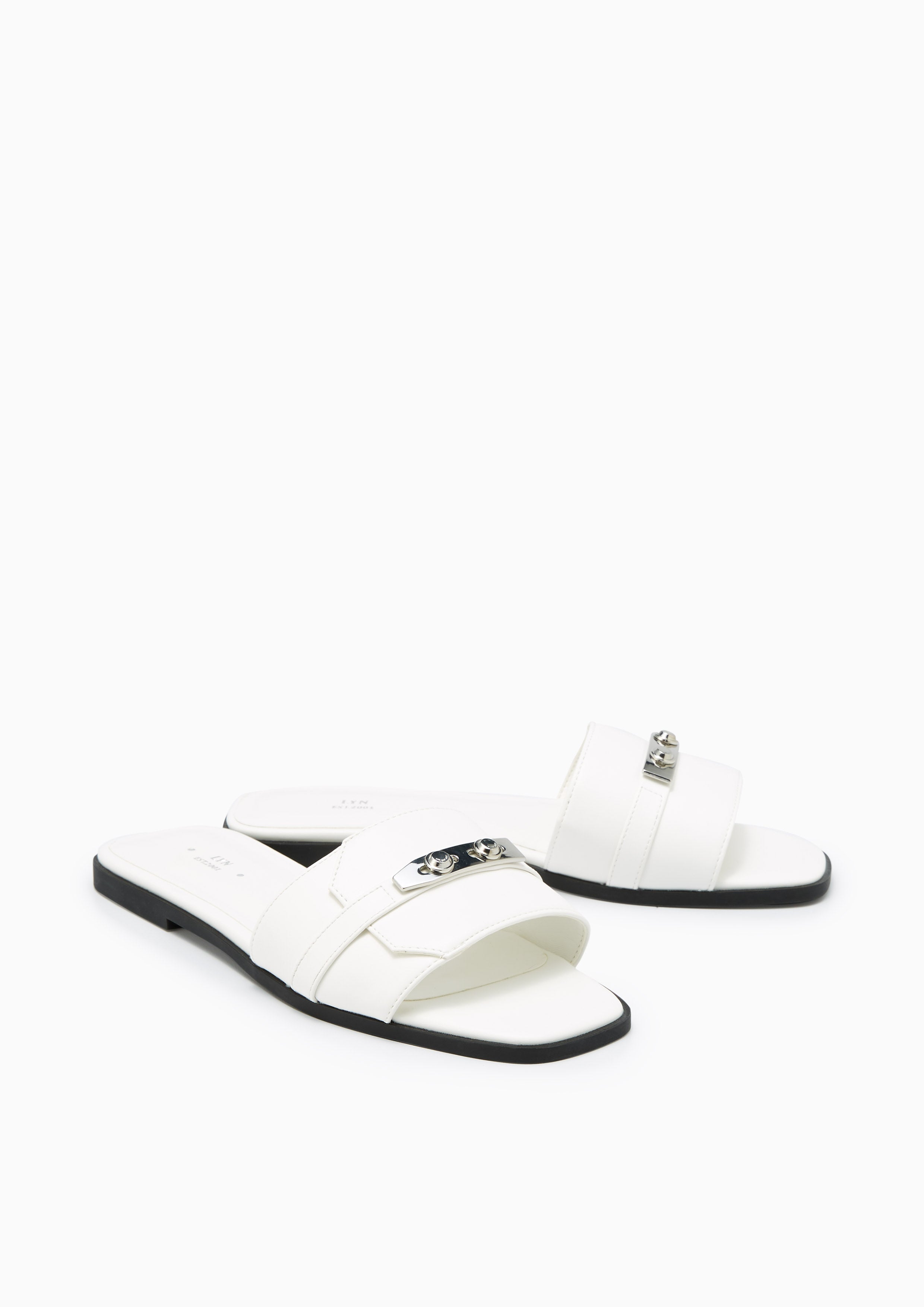 Master Flat Sandals White - Lyn TH