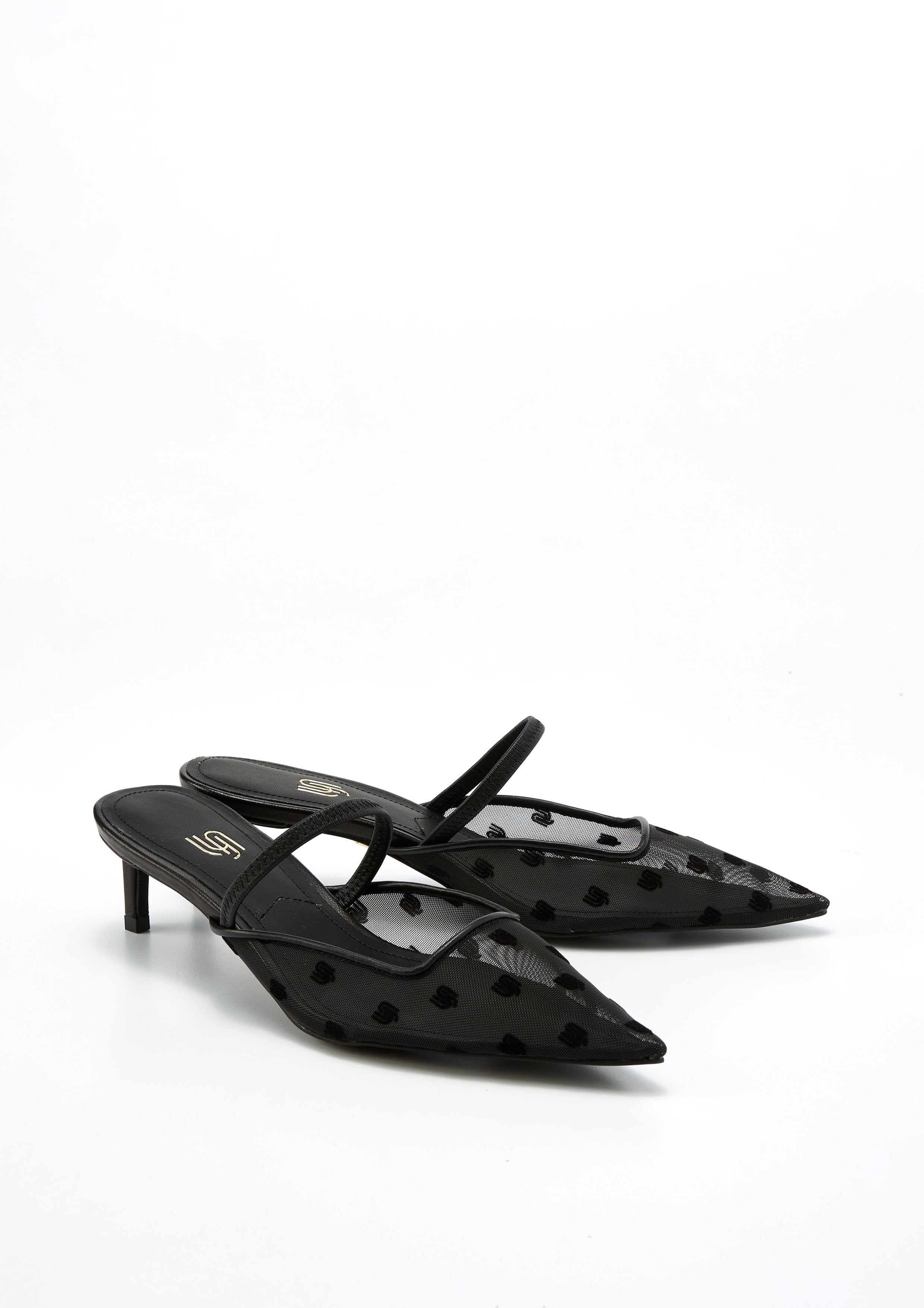 Cast Infinite Low Heels Black - Lyn TH