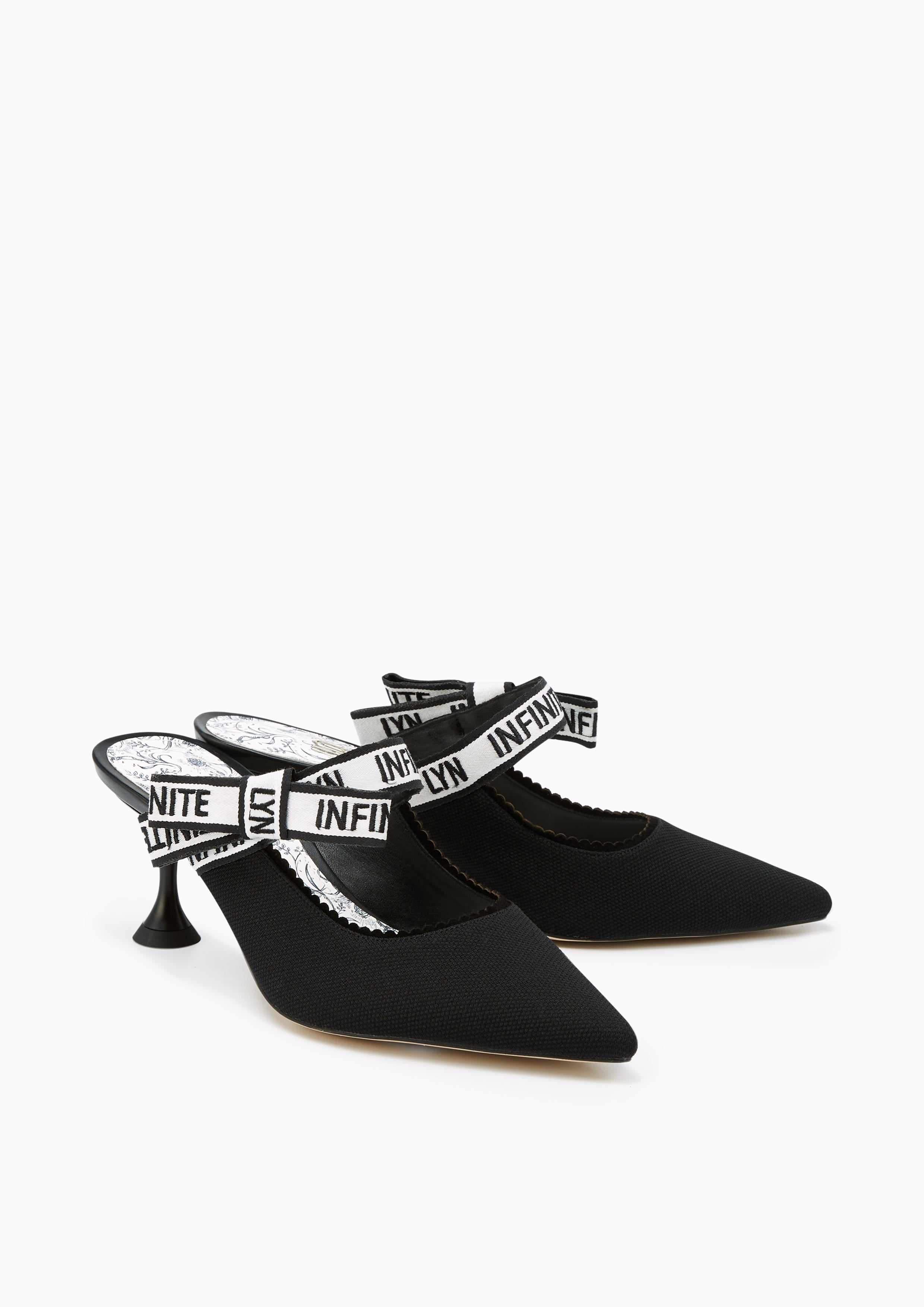 Maiden Infinite Sandals Black - Lyn TH