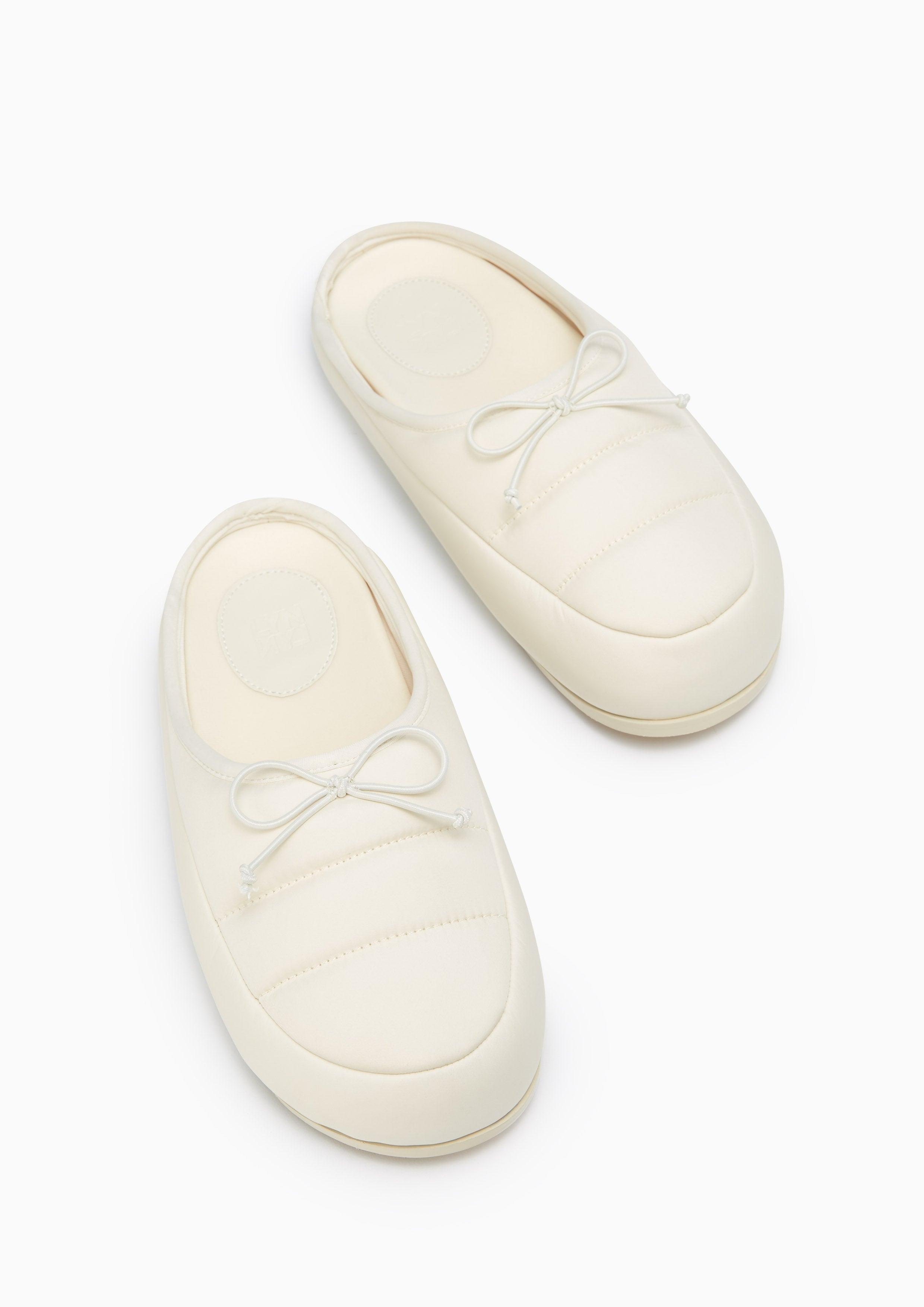 Kobe slippers hotsell