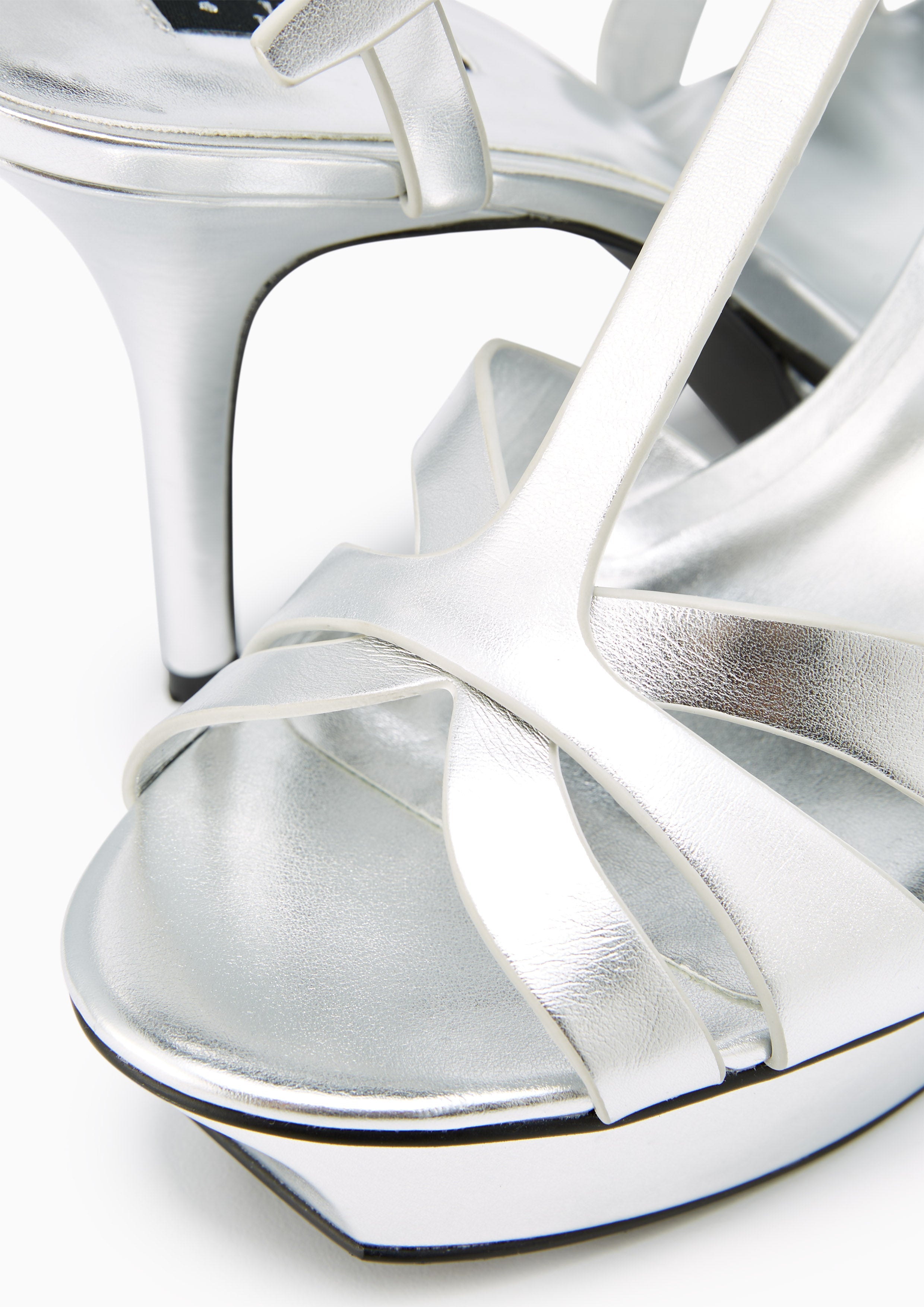 Sabella Soft Metallic Sandals Silver - Lyn TH