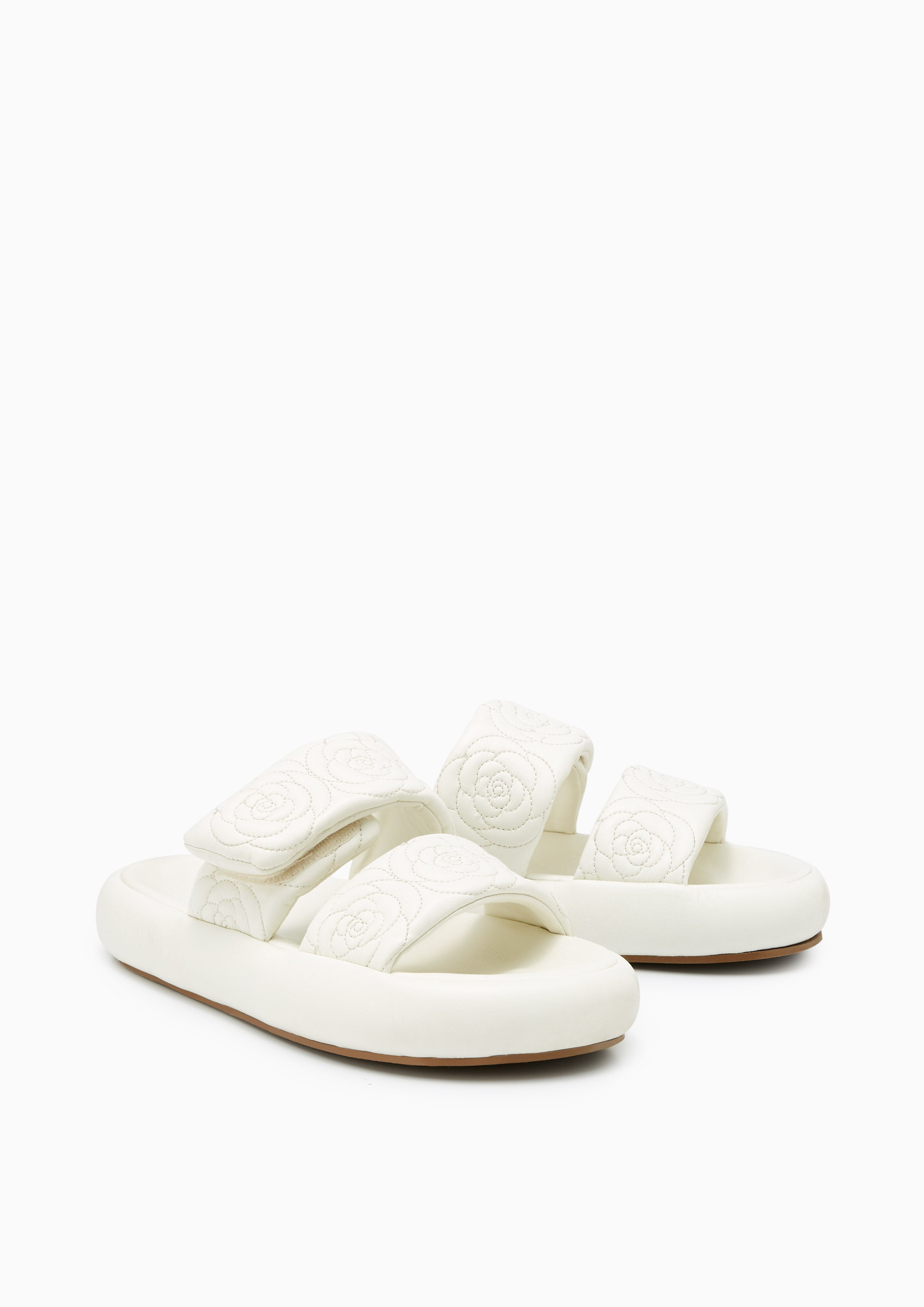 Benji Flat Sandals Ivory - Lyn TH