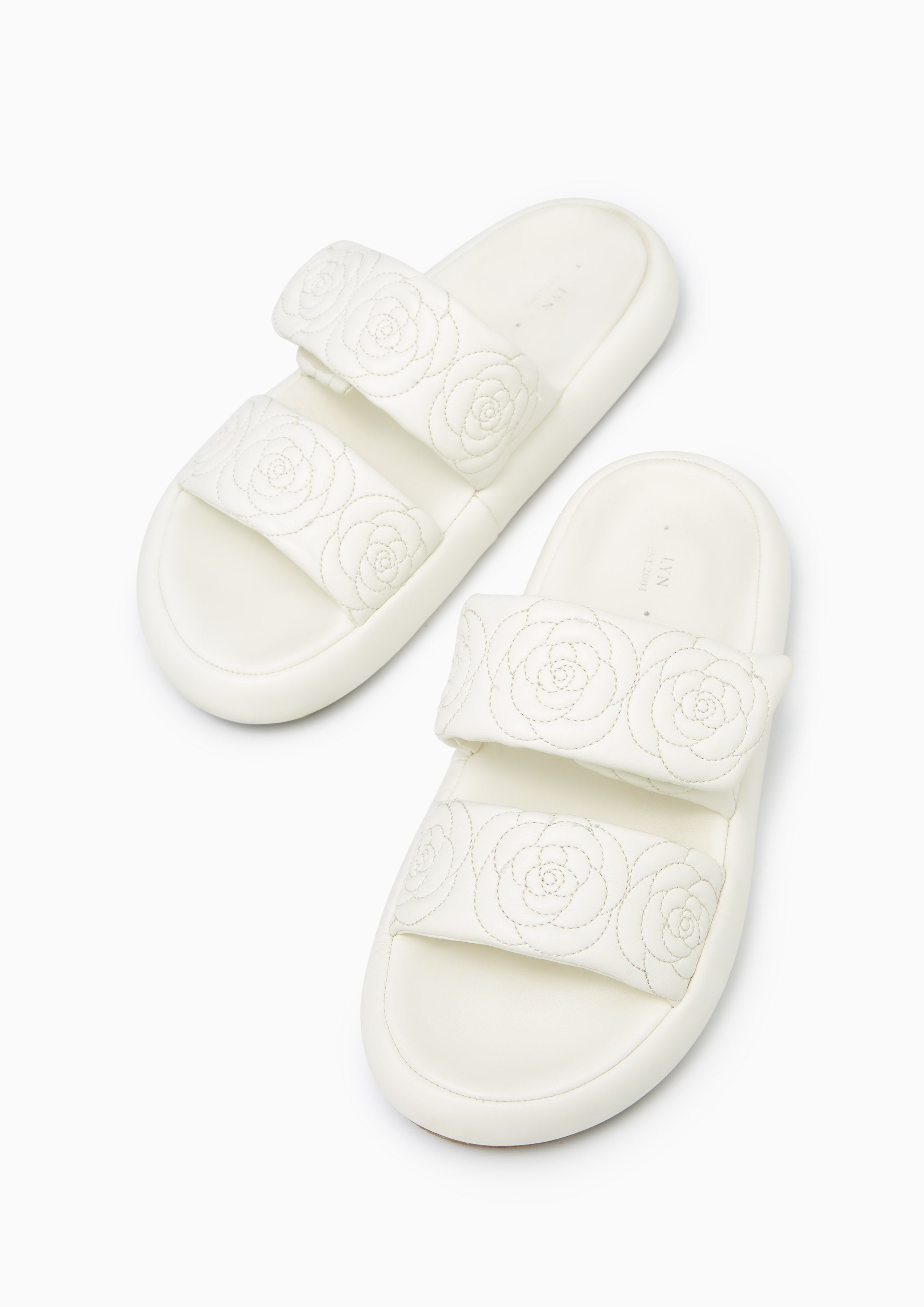 Benji Flat Sandals Ivory - Lyn TH