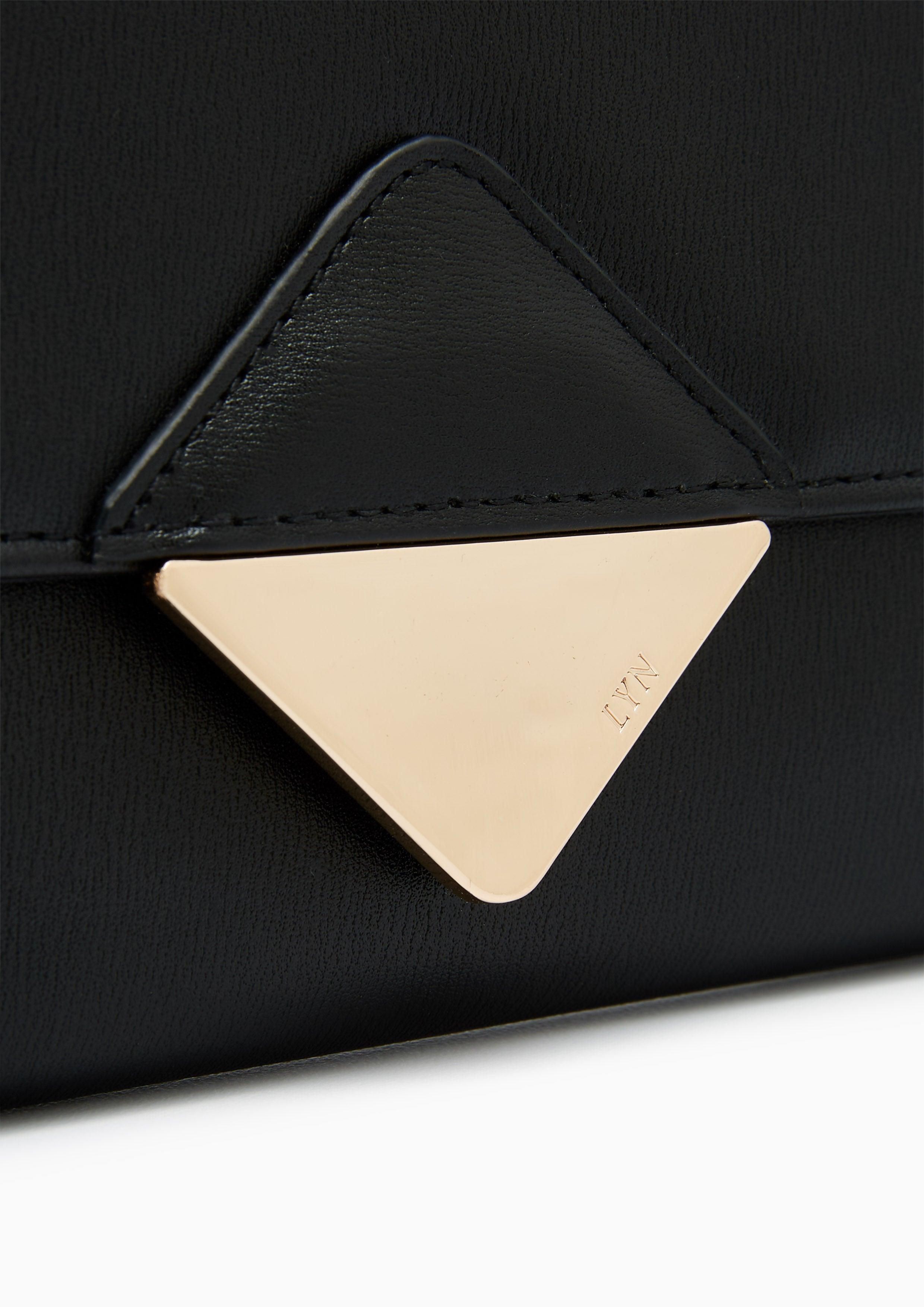 Trangle Wallet On Chain Black - Lyn TH