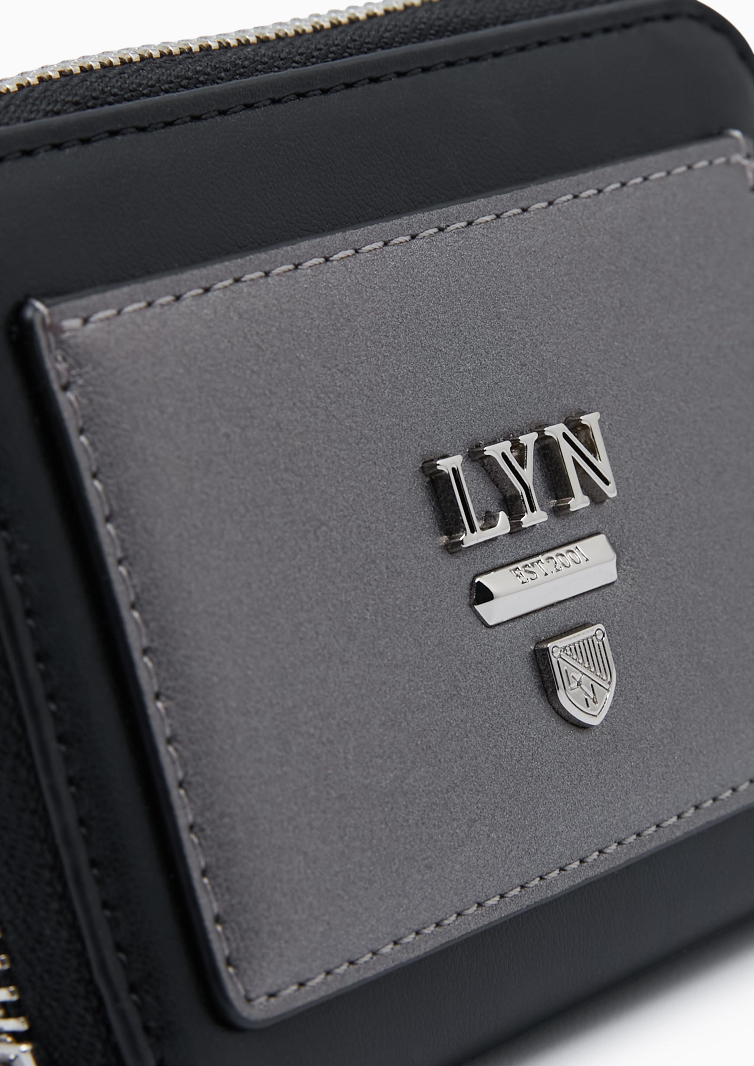 Essential Short Zip Wallet Black - Lyn TH