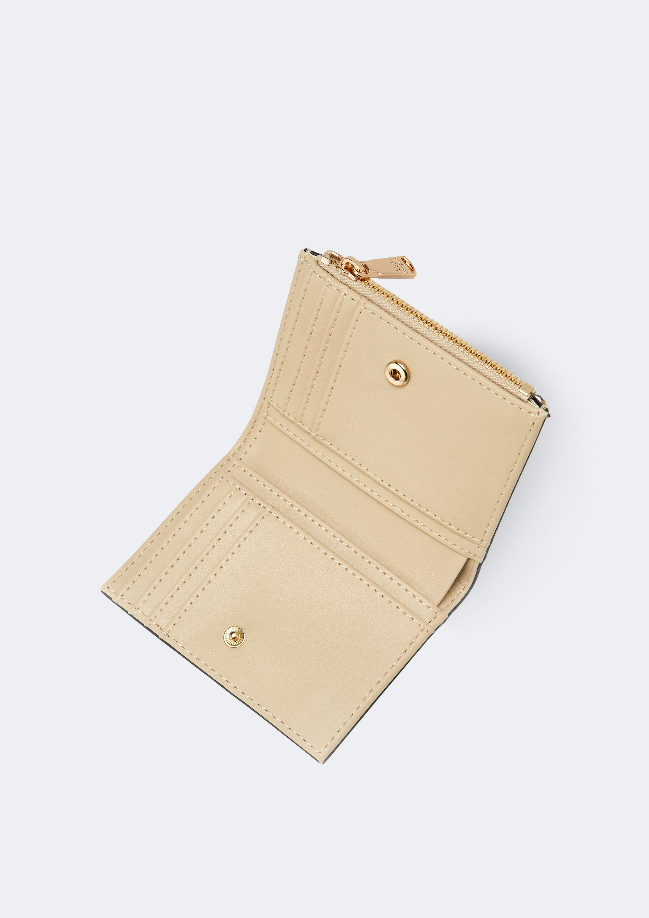 Winter Short Wallet Beige - Lyn TH