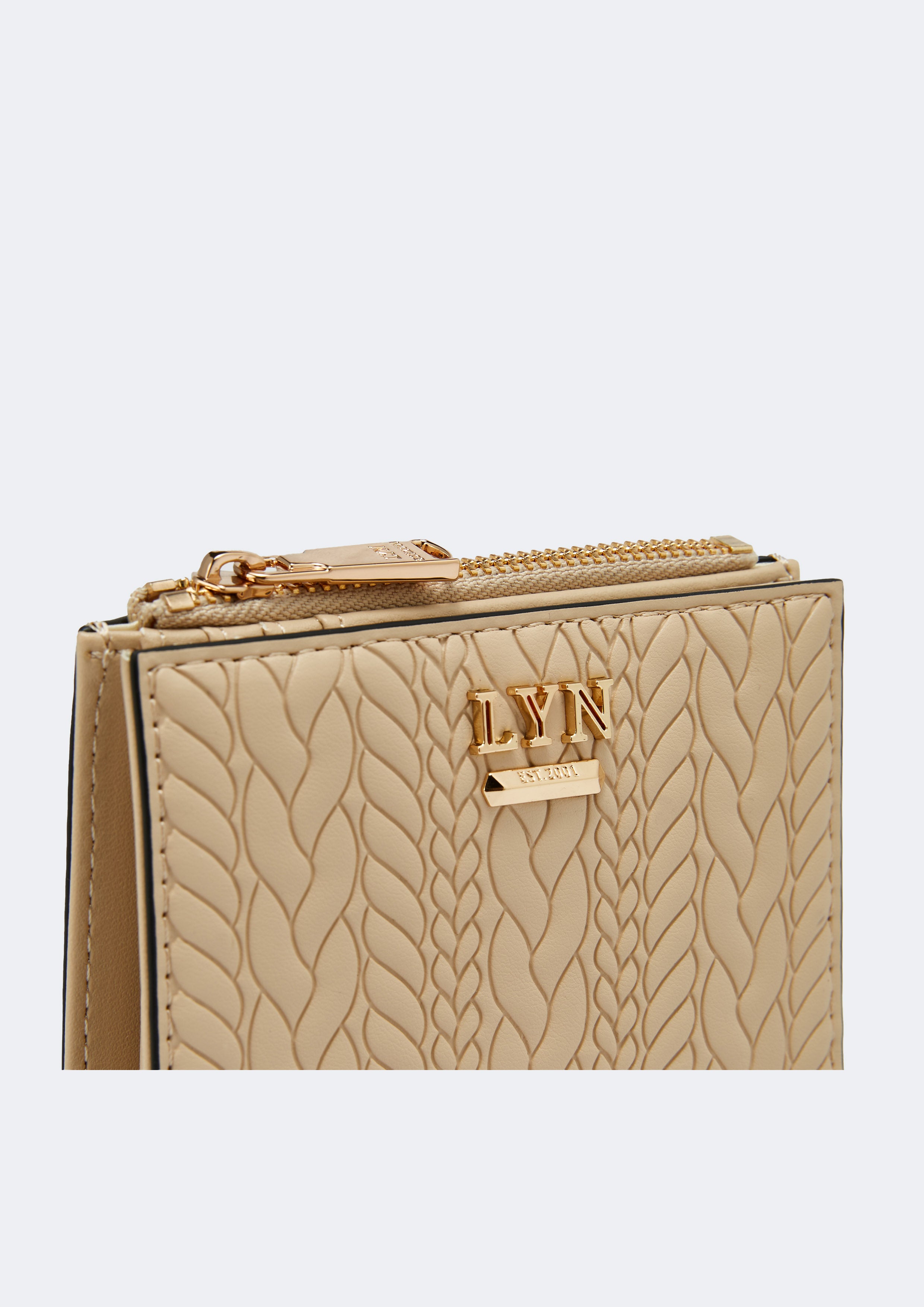 Winter Short Wallet Beige - Lyn TH