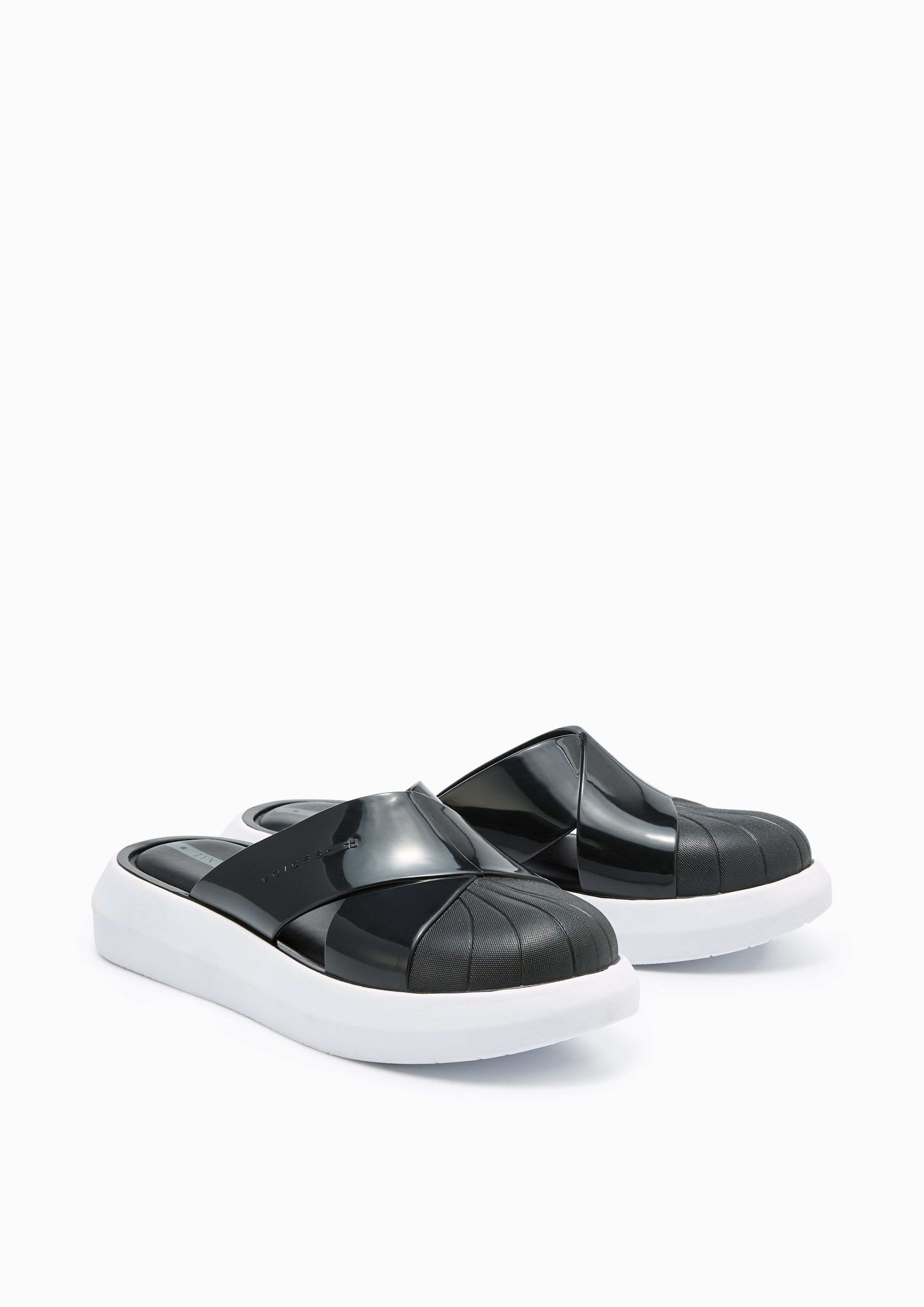 Brie Flat Sandals Black - Lyn TH