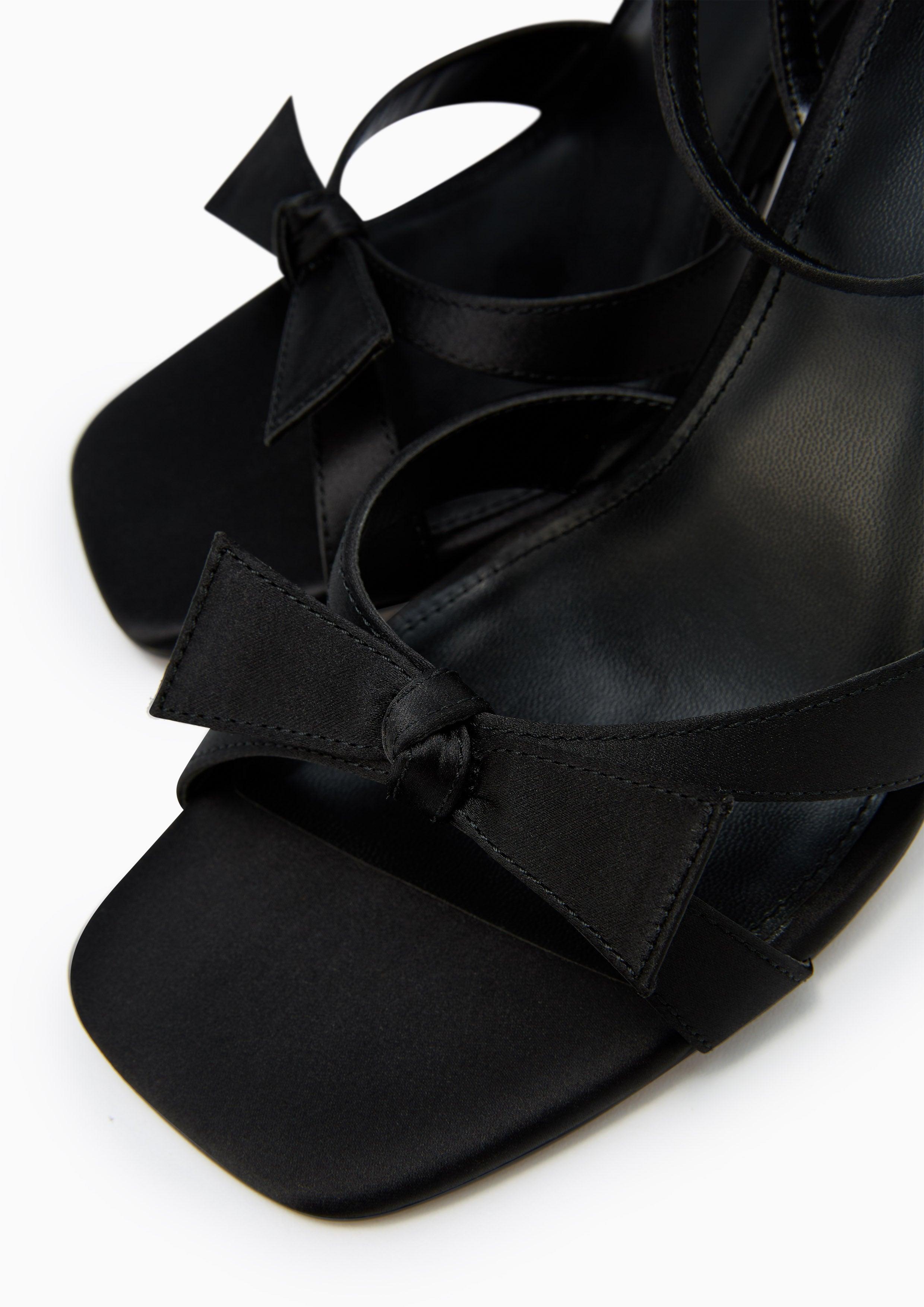 Bow Up Mid Heel Slingbacks Black