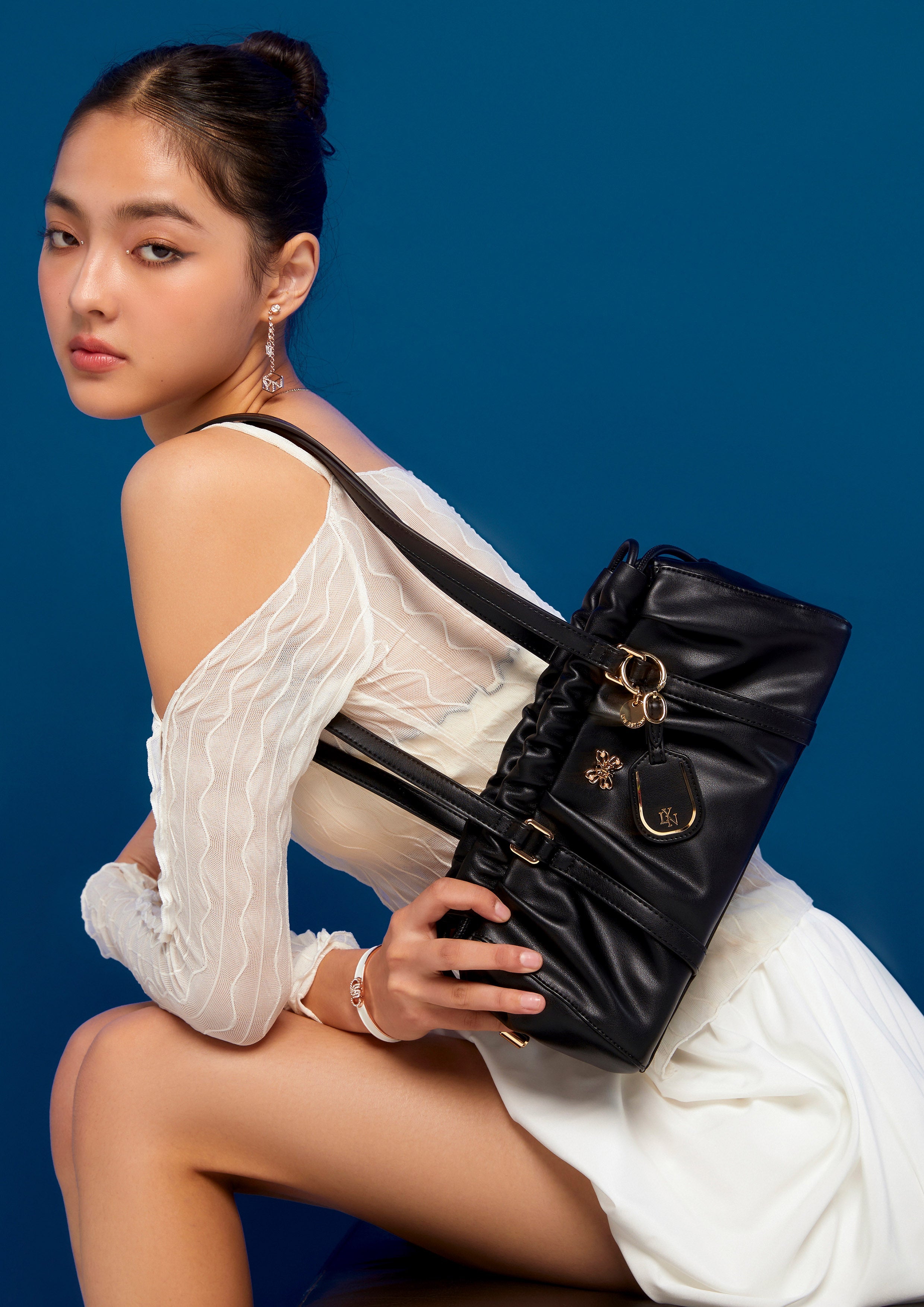 Floaty Shoulder Bag Black