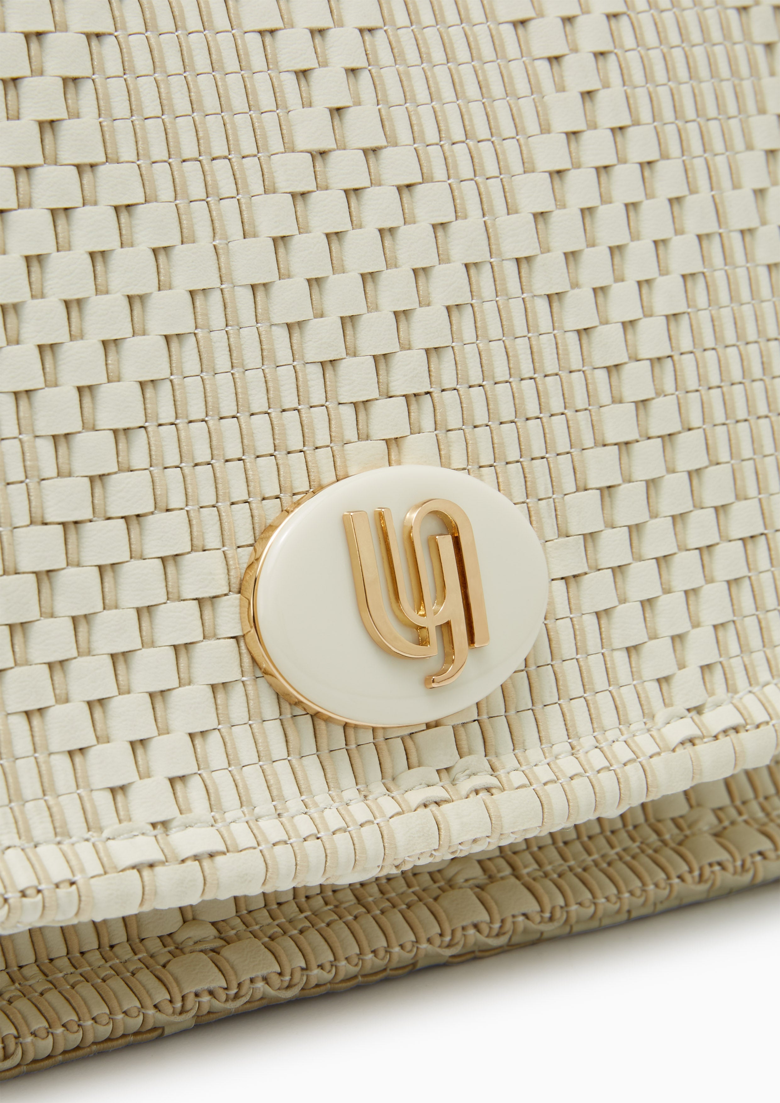 Bruna M Shoulder Bag Ivory