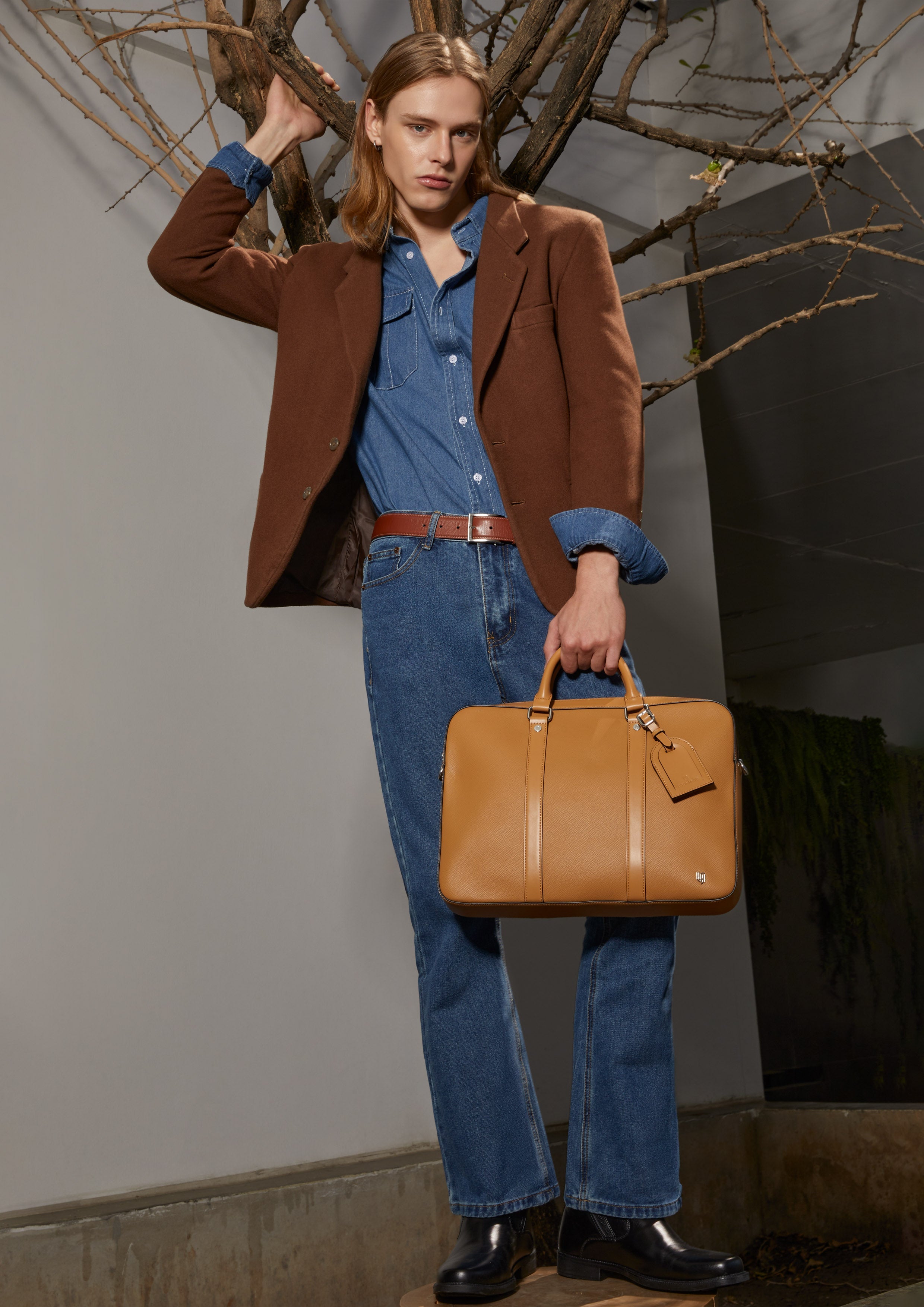 Theo Laptop Bag Light Brown